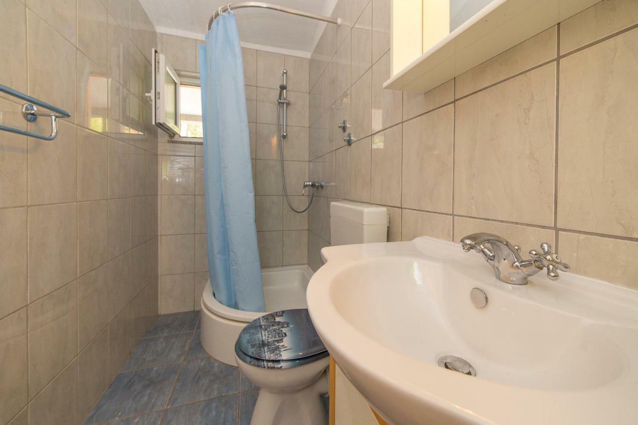 Apartments Rose โตรกีร์ ภายนอก รูปภาพ